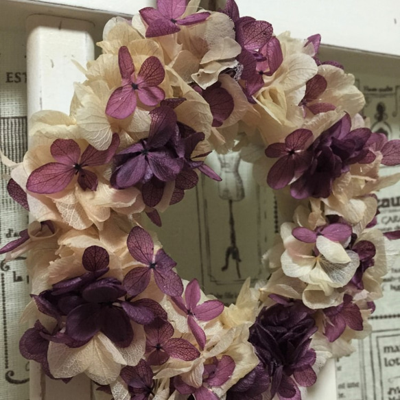 miniアンティーク紫陽花のリース（プリザーブドフラワー） 3枚目の画像