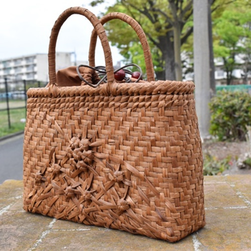 山葡萄 山葡萄籠バッグ あるい 手作り 網代編み 小六角花束嵌入網代編み 内
