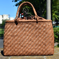 山葡萄籠バッグ ı 六角花束嵌入網代編み(両面) ı 巾着と中布付き ı (約