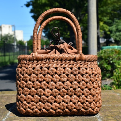 新品】山葡萄 カゴバッグ 六角花編み 内布巾着付き かごバッグ