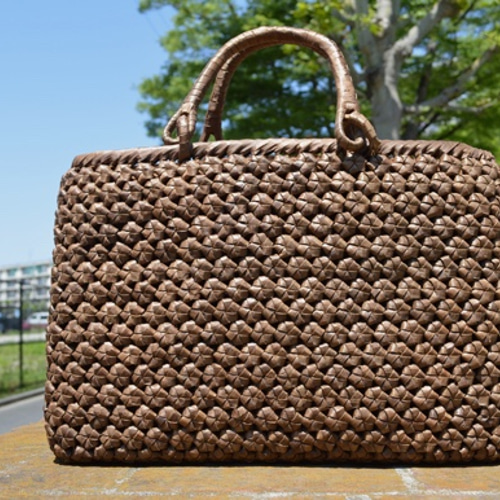 山胡桃リング取手籠バッグ ı 六角花結び編み ı 巾着と中布付き | (約  