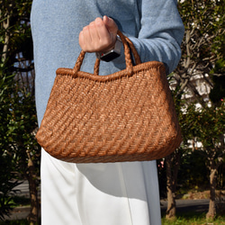山葡萄籠バッグ | 半月型網代編み | 中布と内ポケット付き | 2019新商品 9枚目の画像