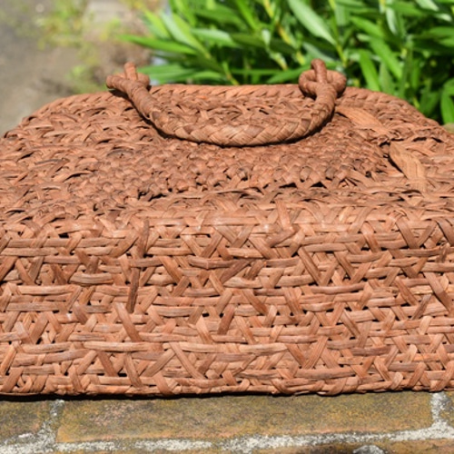 山葡萄籠バッグ | 一番皮使用 | 六角花嵌入乱れ編み | 巾着と中布付き