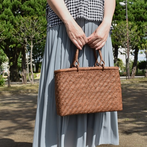 山葡萄籠バッグ ı 斜め網代編み ı リング取手 ı 巾着と中布付き