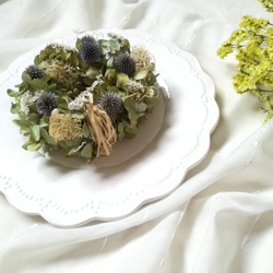 瑠璃玉アザミのtenori wreath (プリザーブドフラワー　ドライフラワー　グリーン　アンティーク) 5枚目の画像