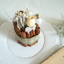 【受注製作】シナモンのflower cake  (プリザーブドフラワー　ドライフラワー　アレンジ　ギフト) 5枚目の画像