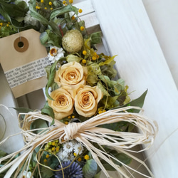 黄バラとミモザのgarden wreath 2枚目の画像