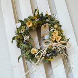 黄バラとミモザのgarden wreath 5枚目の画像