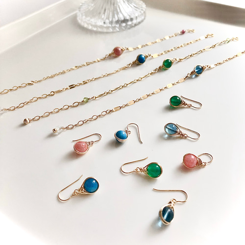 14kgf☆ライトブルーアパタイト6mm☆ワイヤーラップ一粒ピアス