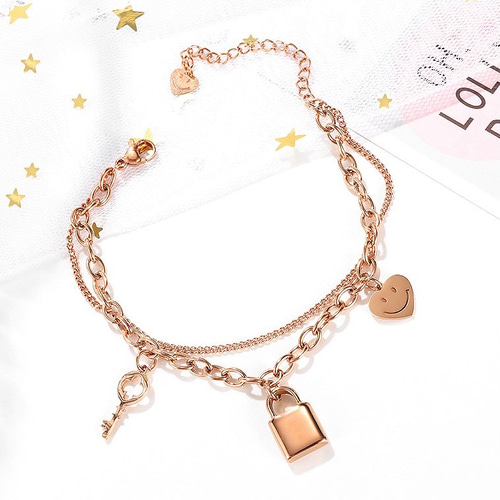 ゴールド ハート型チャーム ブレスレット NINA RICCI ニナリッチ ゴールド ハート型ブレスレット ライン