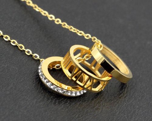 3.5キロ赤字イミテーションアクセサリー まとめて指輪ネックレスブローチ 3.5キロ赤字イミテーションアクセサリー まとめて指輪ネックレス