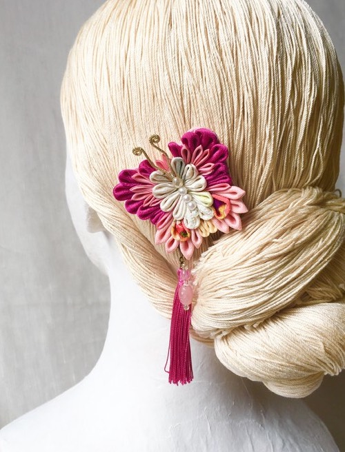 「蝶々」  つまみ細工 かんざし