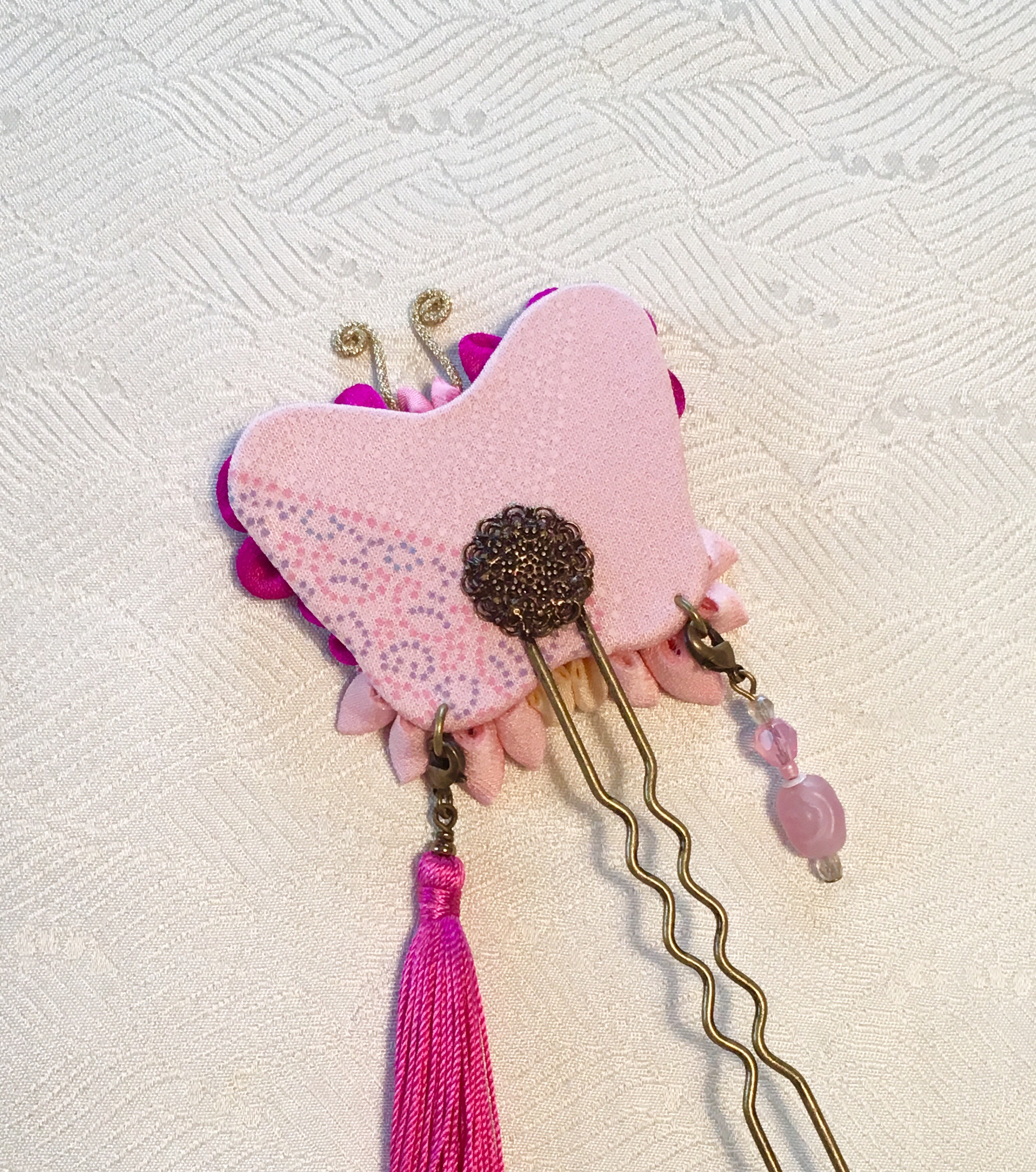 「蝶々」  つまみ細工 かんざし