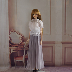 momoko outfit  ブラウス（白）＋シフォンプリーツスカート（薄グレー） 3枚目の画像