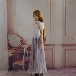 momoko outfit  ブラウス（白）＋シフォンプリーツスカート（薄グレー） 5枚目の画像