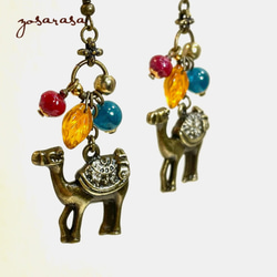 202: ラクダさんのアンティーク風ピアス／イヤリング（パープル