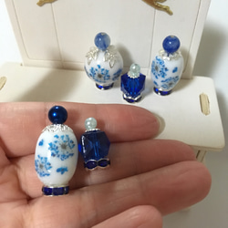 ミニチュア 香水瓶 紫陽花ブルー 2枚目の画像