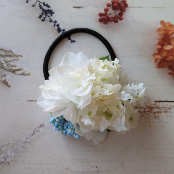 夏の白花ヘアアクセサリー/ヘアゴム　シルバー 5枚目の画像