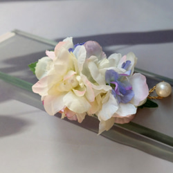 白花と真珠のヘアアクセサリー/バレッタ 5枚目の画像
