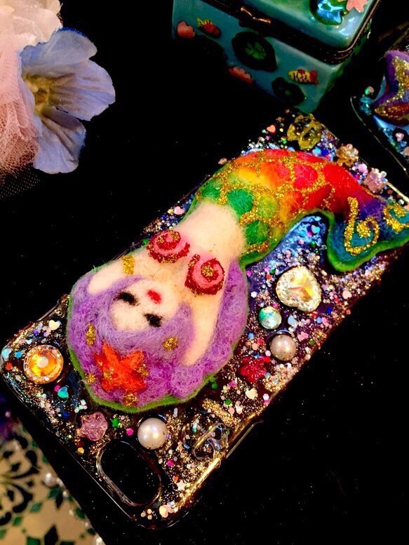 オーダー／うっとり虹色人魚姫のスマホケース①キラキラビジュー