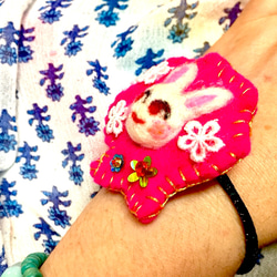 乙女ピンクのシェルのウサギちゃんヘアゴム 3枚目の画像