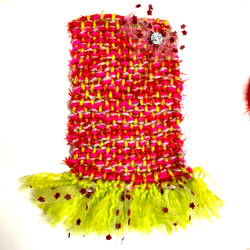 ビビッドピンクの織りのスマホカバー／チュールりぼんちゃん 2枚目の画像