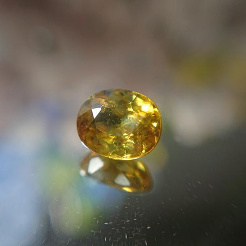 スフェーン 1.3ct 767 天然石 べるふぇKIRABOSHI希少石 取り寄 通販 