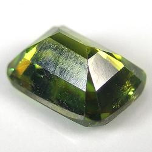 カラーチェンジ スフェーン 0.9ct ☆848 天然石 べるふぇKIRABOSHI 