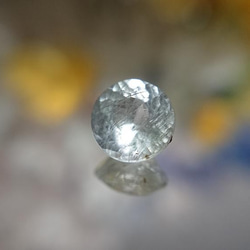 ルチル入り フェナカイト　ロシア産　1.1ｃｔ　 1枚目の画像