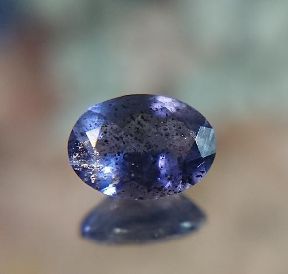 アイオライトサンストーン 0.64ct ☆986 勝手に偽物扱いして嘘言いふらす嘘だらけの高額転売屋 その1アウイナイト 