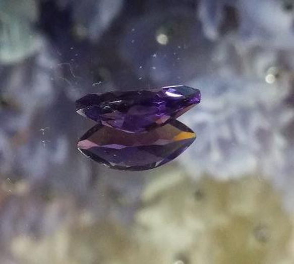 アメジスト　　カラーチェンジ　　紫水晶　ルース 4枚目の画像