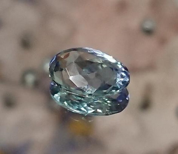 タンザナイト　1.04ｃｔ　天然石　非加熱 ルース　宝石 3枚目の画像