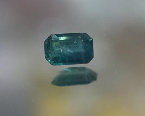 希少 ユークレース 0.1ct 天然石 べるふぇKIRABOSHI希少石 取り寄 