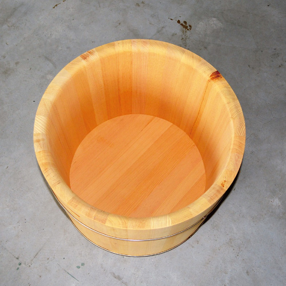 香杉原木泡腳桶 8吋 (可客製化訂做) 第2張的照片