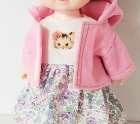パーカー　ピンク　26cmサイズ着せ替え人形　ドール服　服　リリィちゃん　ソランちゃん　レミンちゃん　ねねちゃん 2枚目の画像