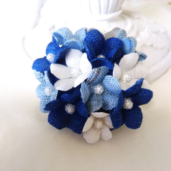 「再販」麻布花　かわいい花コサージュ　水色　藍色　きなり 1枚目の画像