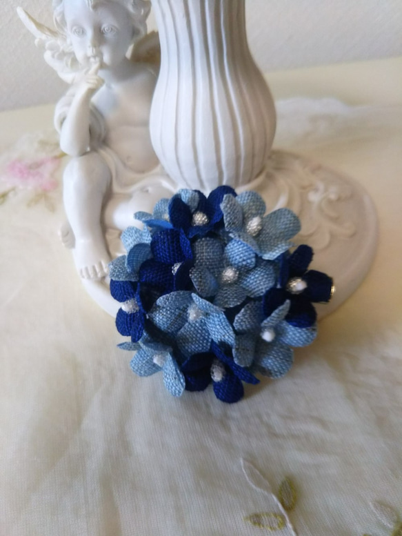 麻布花　かわいい花コサージュ　みず色　藍色 4枚目の画像