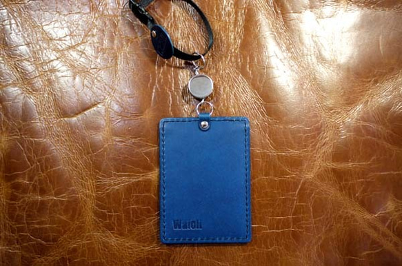 チームカラーとバスケットボールの革を使用したパスケース「三河カラー（青×黒）」※受注生産品 4枚目の画像