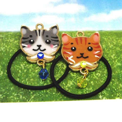 おひげ飾りの猫たち レジンのヘアゴム 4点セット ヘアゴム MIKAMO