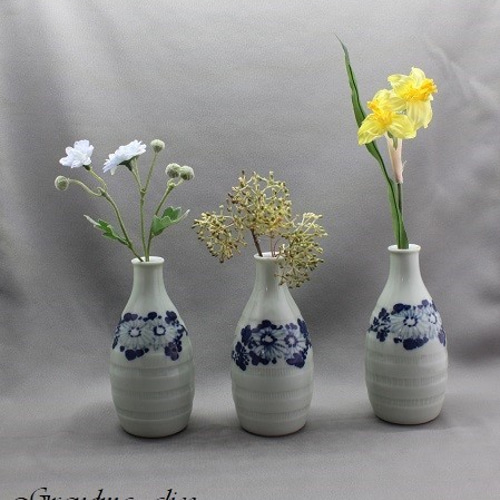 徳利を花器に見立ててみましょう＊ 一輪挿し・花瓶・花器