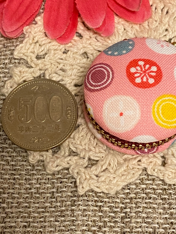 【再販】直径３．５センチ マカロンポーチ 丸い模様  ピンク 3枚目の画像