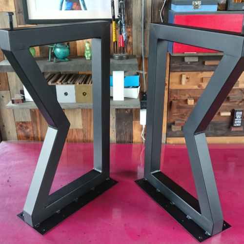 マットブラックでアイアンな極太鉄脚♪ 50×400×650mm B型