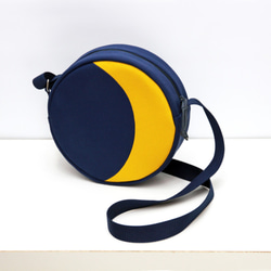 Moon Pochette Crescent Navy 第2張的照片