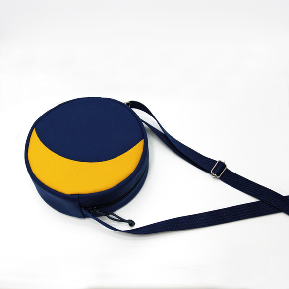 Moon Pochette Crescent Navy 第4張的照片