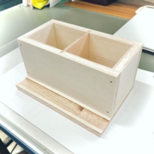 日本体育大学 ペン立て スマホ立て