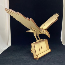 老鷹名片盒 雷雕 禮品 3D 木質 立體 老鷹 動物 文具 擺飾 第2張的照片