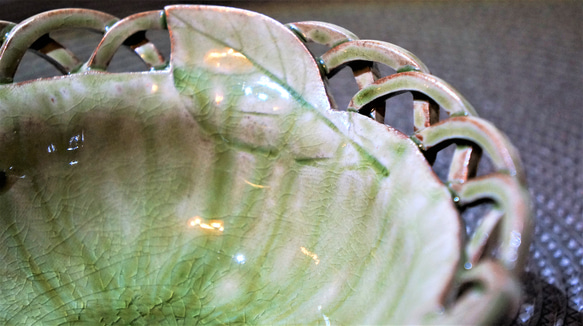 『木の葉』 小鉢 緑灰釉 4枚目の画像
