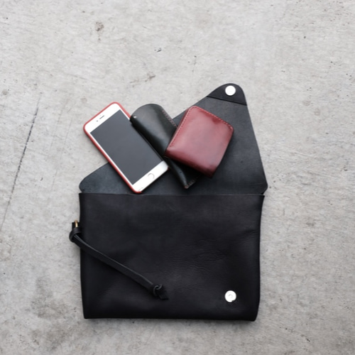 newカラー マットブラック ハンドメイドクラッチ newカラー