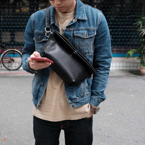 本革 サコッシュバッグ 【ブラック】 ショルダーバッグ Ruey's 本革 サコッシュバッグ 【ブラック】 ショルダーバッグ Ruey's