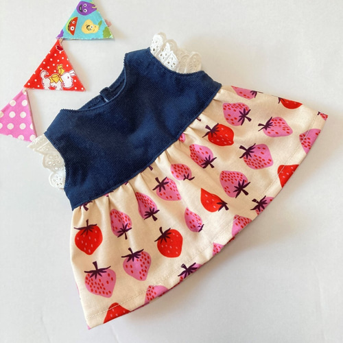 いちごホイップワンピース♡ ホイップストロベリーワンピース 苺柄 商品詳細ページ